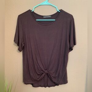 West Coast Love knot tie in front. Brown. Size S.